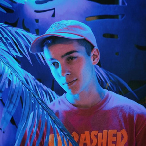 日本真实尾随强姦系列电影
