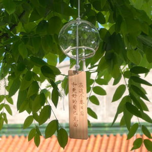男生咬女生小头头照片真实
